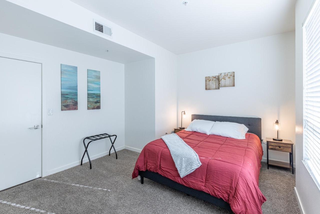 Modern 2Br Apartment On Gordon St Hollywood Apts ロサンゼルス エクステリア 写真